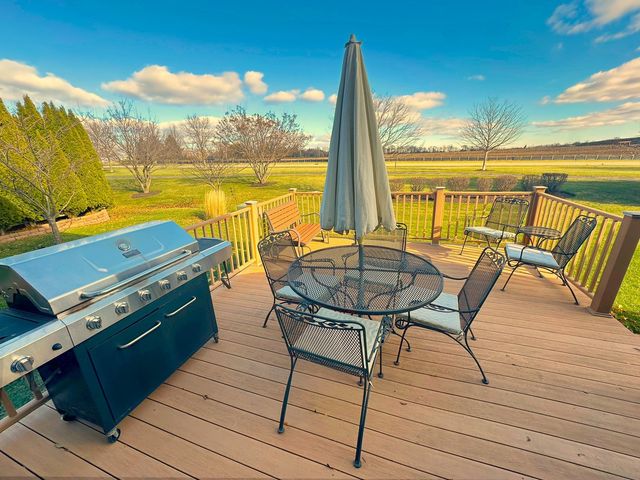 1220 Sears Circle, Elburn, IL 60119