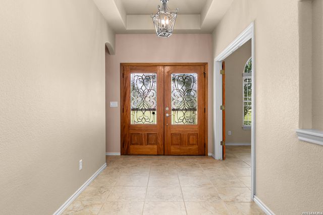 1143 CODY LN, Marion, TX 78124