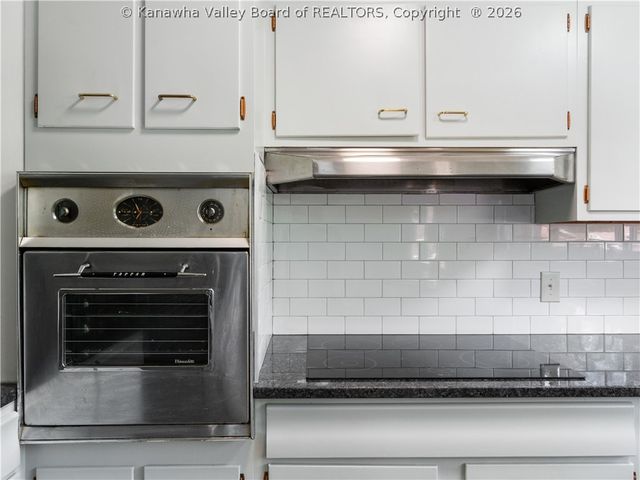 1212 Crown Drive, South Charleston, WV 25309