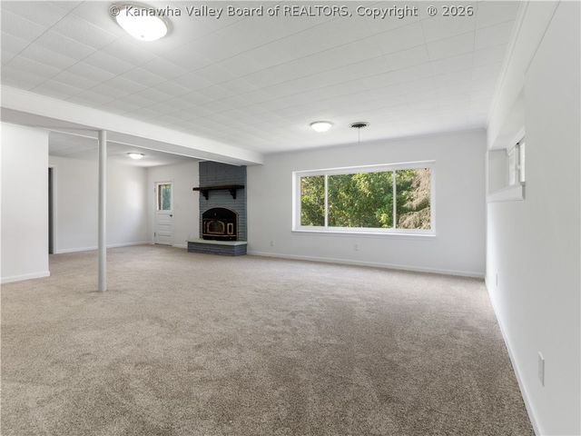 1212 Crown Drive, South Charleston, WV 25309