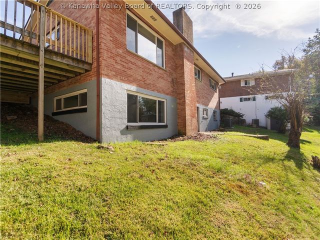 1212 Crown Drive, South Charleston, WV 25309