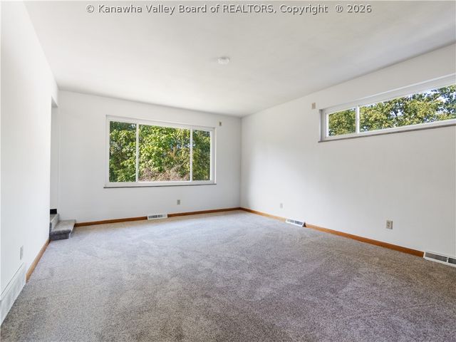 1212 Crown Drive, South Charleston, WV 25309