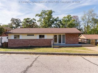 1212 Crown Drive, South Charleston, WV 25309