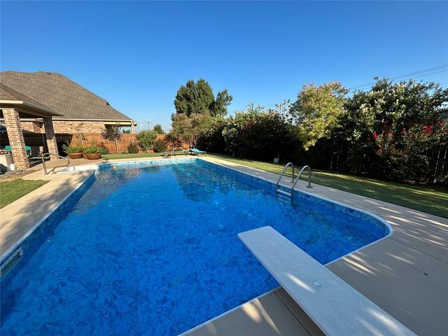 9633 SW 30th Street, Oklahoma City, OK 73179