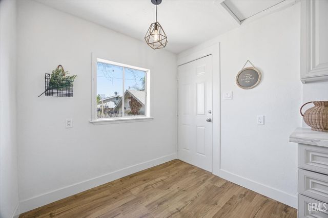 317 Columbus Street, Bakersfield, CA 93305