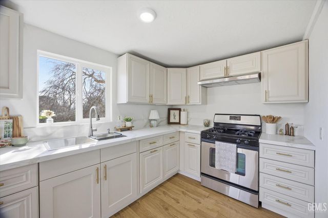 317 Columbus Street, Bakersfield, CA 93305