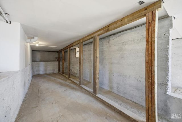 317 Columbus Street, Bakersfield, CA 93305