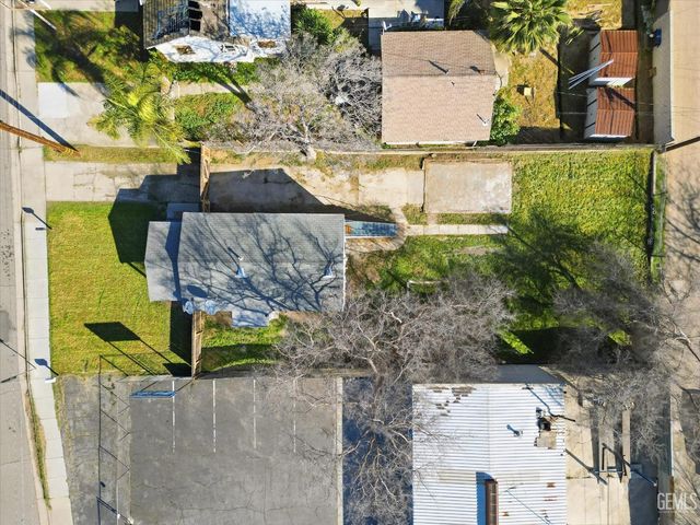 317 Columbus Street, Bakersfield, CA 93305