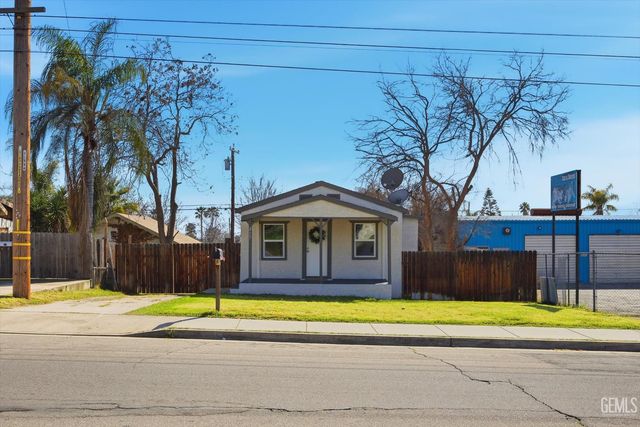 317 Columbus Street, Bakersfield, CA 93305