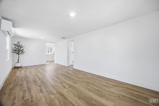 317 Columbus Street, Bakersfield, CA 93305