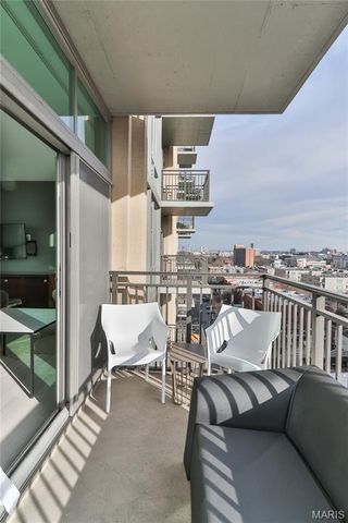 4909 Laclede Avenue 1201, St Louis, MO 63108