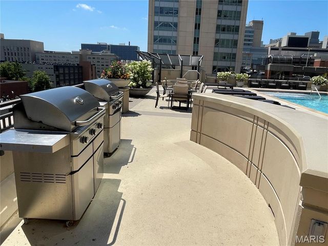 4909 Laclede Avenue 1201, St Louis, MO 63108