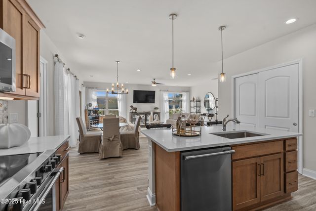 1060 Northbridge Court NW, Ocean Isle Beach, NC 28469