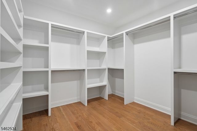31 Verona Rd, New Providence Boro, NJ 07974