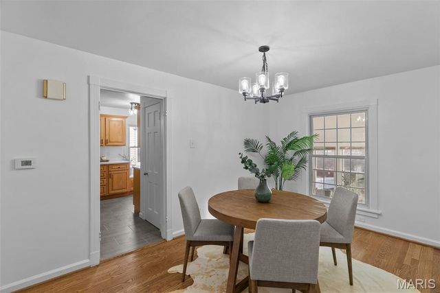 2800 Manderly Drive, St Louis, MO 63144