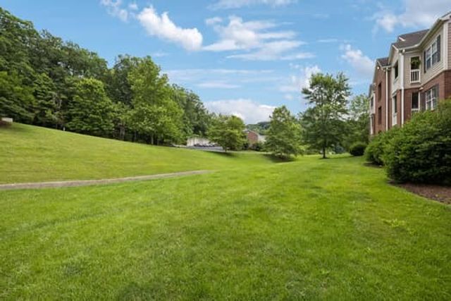 6820 Highway 70 S Apt 407, Nashville, TN 37221
