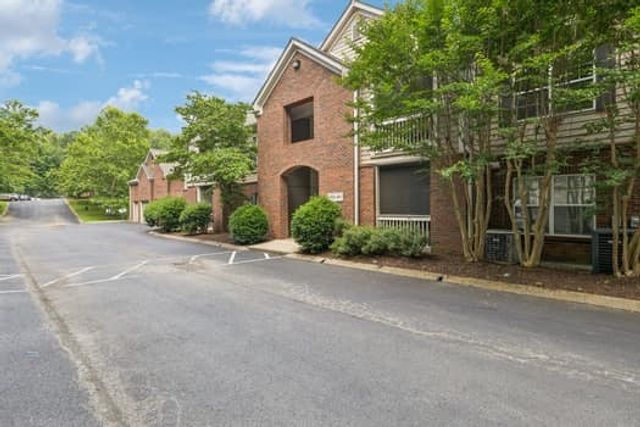 6820 Highway 70 S Apt 407, Nashville, TN 37221