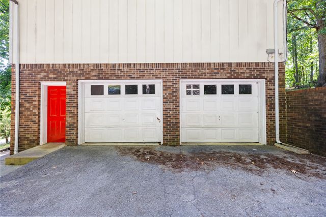 705 Scenic Drive, Rossville, GA 30741