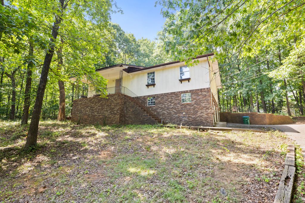 705 Scenic Drive, Rossville, GA 30741
