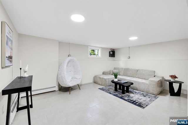 132 Argyle Place, Kearny, NJ 07032
