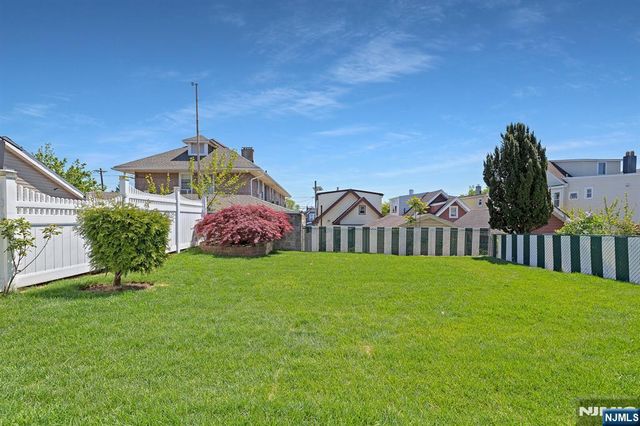 132 Argyle Place, Kearny, NJ 07032