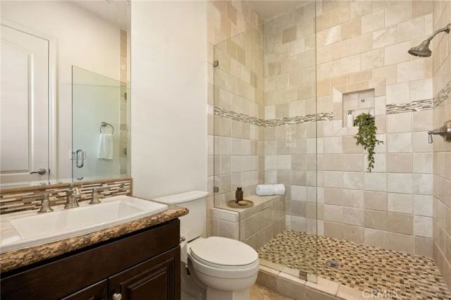 10727 W Stallion Ranch Road, Shadow Hills, CA 91040