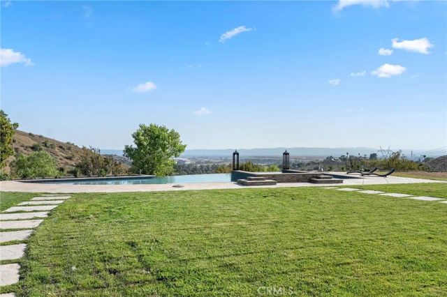 10727 W Stallion Ranch Road, Shadow Hills, CA 91040
