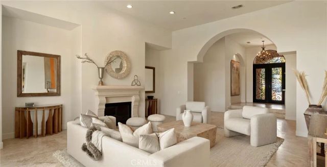 10727 W Stallion Ranch Road, Shadow Hills, CA 91040