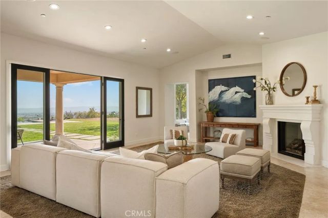 10727 W Stallion Ranch Road, Shadow Hills, CA 91040