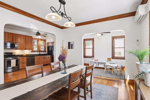 943 Wakefield Avenue, Saint Paul, MN 55106