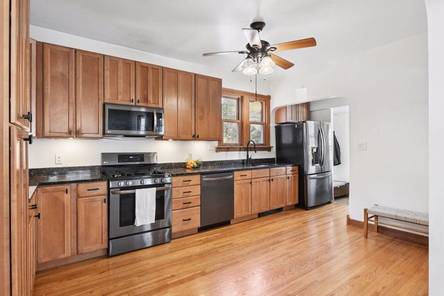 943 Wakefield Avenue, Saint Paul, MN 55106