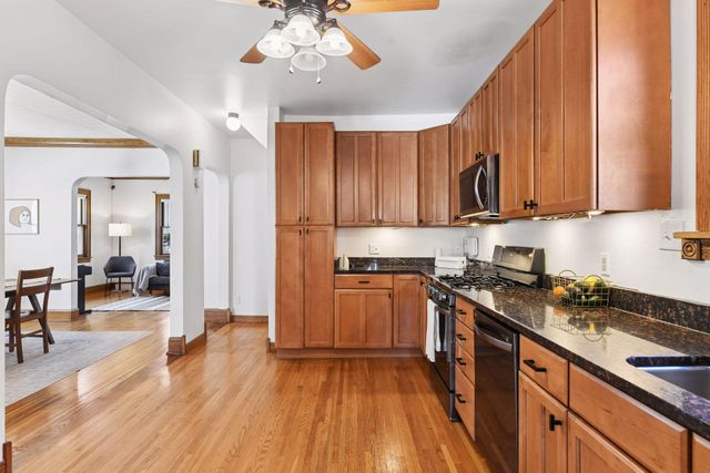 943 Wakefield Avenue, Saint Paul, MN 55106