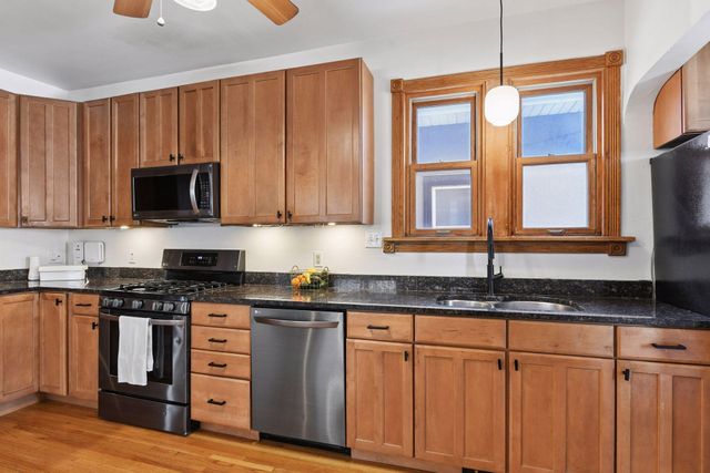 943 Wakefield Avenue, Saint Paul, MN 55106