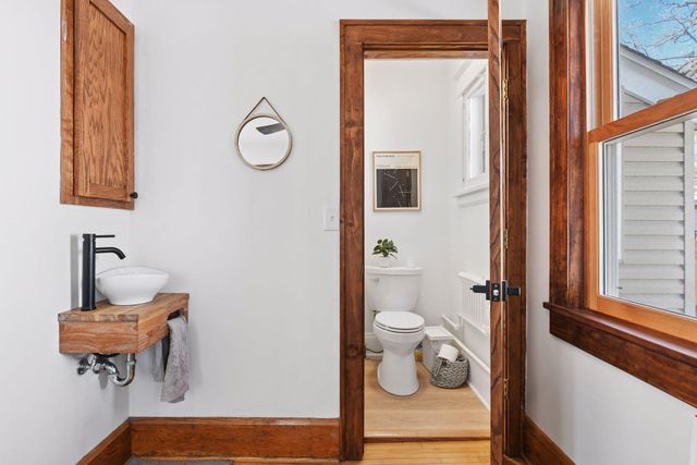 943 Wakefield Avenue, Saint Paul, MN 55106