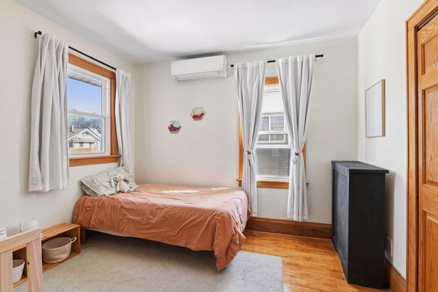 943 Wakefield Avenue, Saint Paul, MN 55106