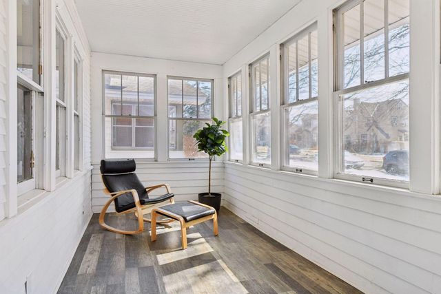 943 Wakefield Avenue, Saint Paul, MN 55106