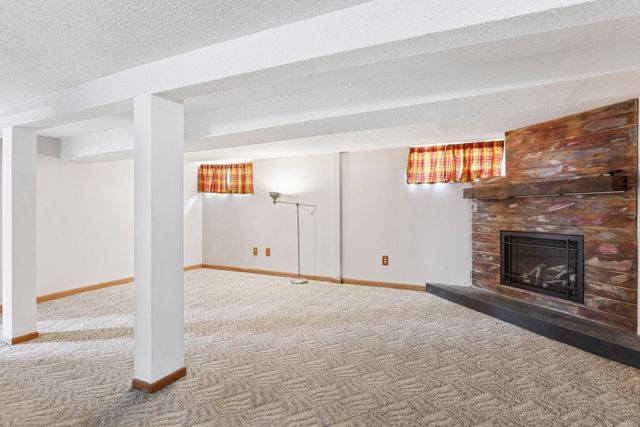 943 Wakefield Avenue, Saint Paul, MN 55106