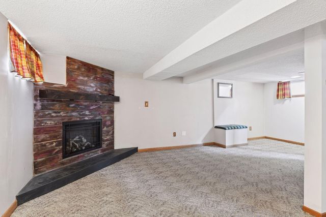 943 Wakefield Avenue, Saint Paul, MN 55106