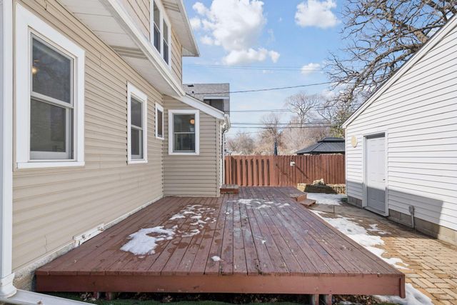 943 Wakefield Avenue, Saint Paul, MN 55106