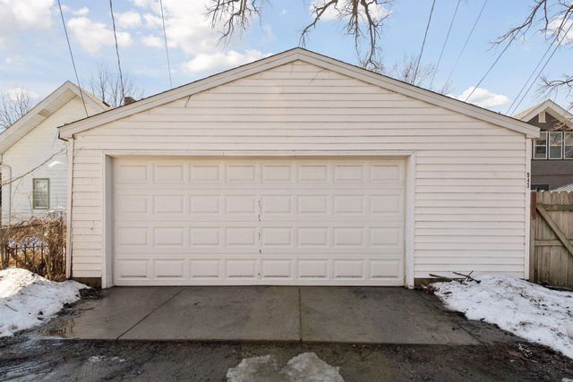 943 Wakefield Avenue, Saint Paul, MN 55106