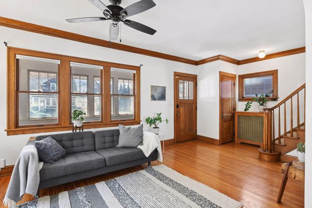 943 Wakefield Avenue, Saint Paul, MN 55106