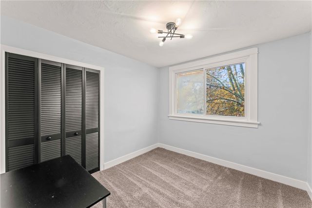 433 Green St, Munhall, PA 15120