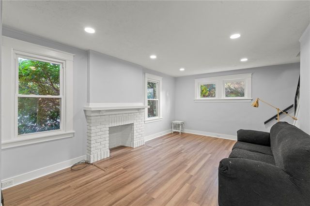 433 Green St, Munhall, PA 15120