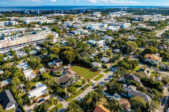 215 N Swinton Avenue, Delray Beach, FL 33444
