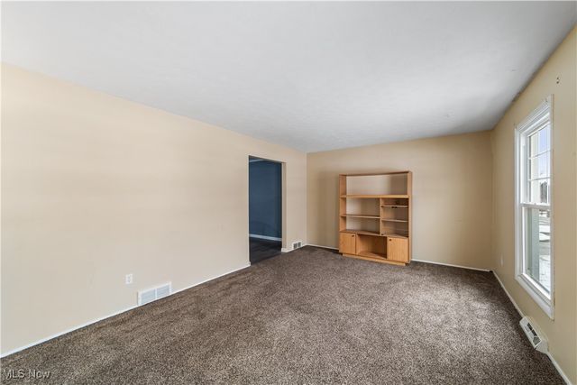 1920 David Avenue, Parma, OH 44134