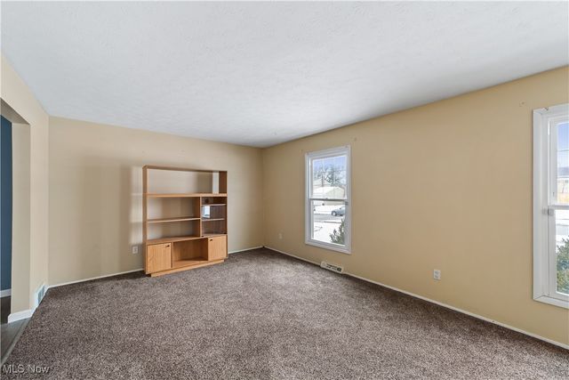 1920 David Avenue, Parma, OH 44134