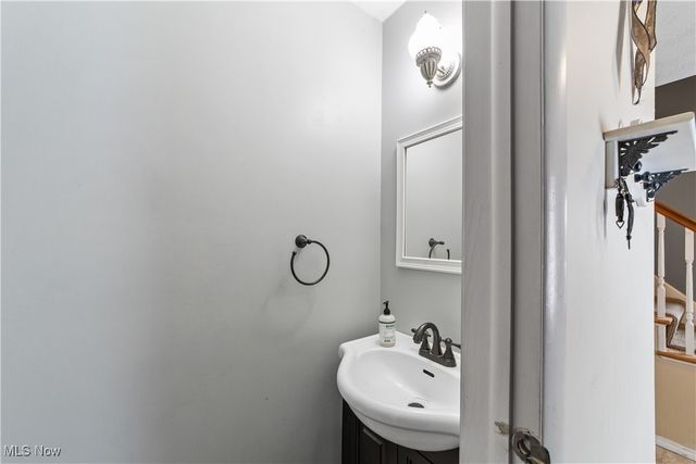 1920 David Avenue, Parma, OH 44134