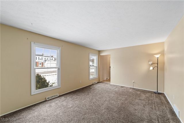 1920 David Avenue, Parma, OH 44134