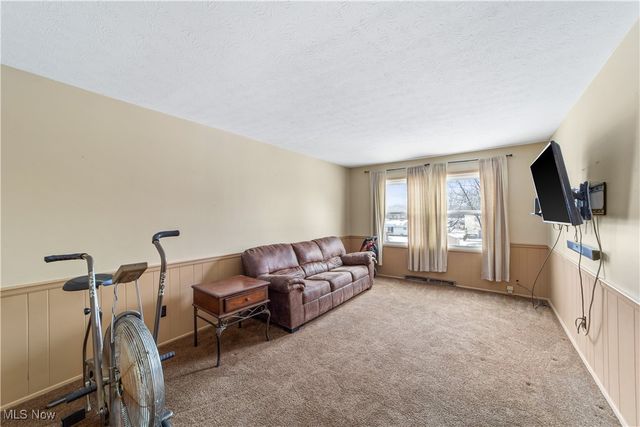 1920 David Avenue, Parma, OH 44134