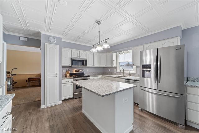 1920 David Avenue, Parma, OH 44134